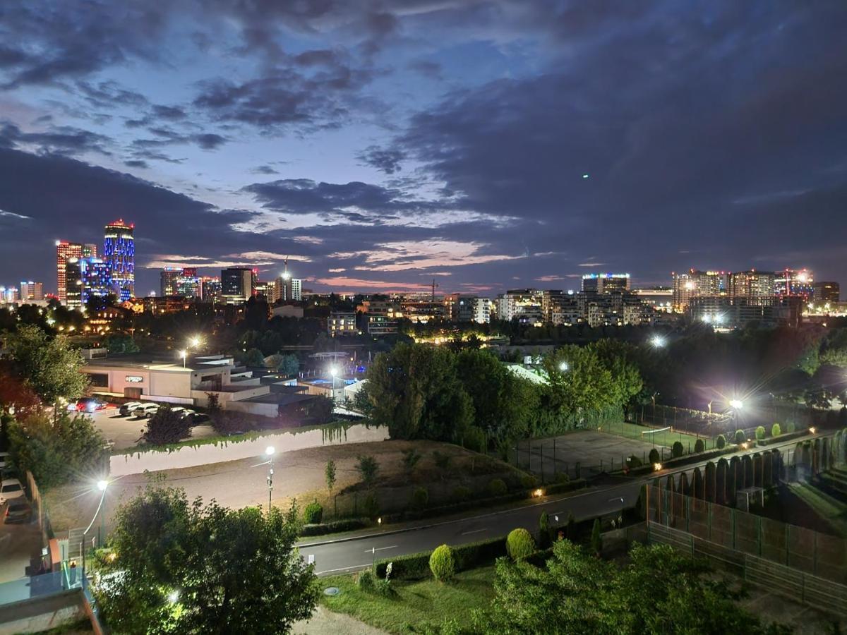 Grand Look & Best Location For Business On Bukarest Exterior foto